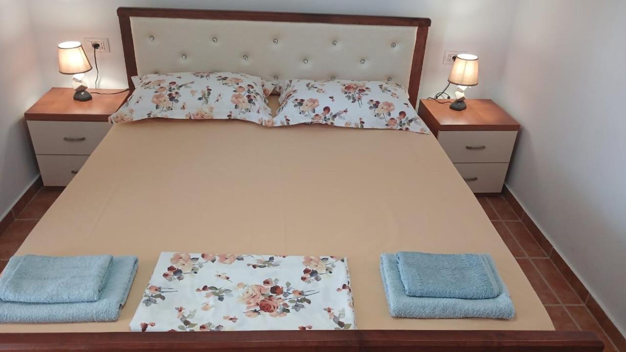 Guesthouse Mateo Dhërmi Δωμάτιο φωτογραφία