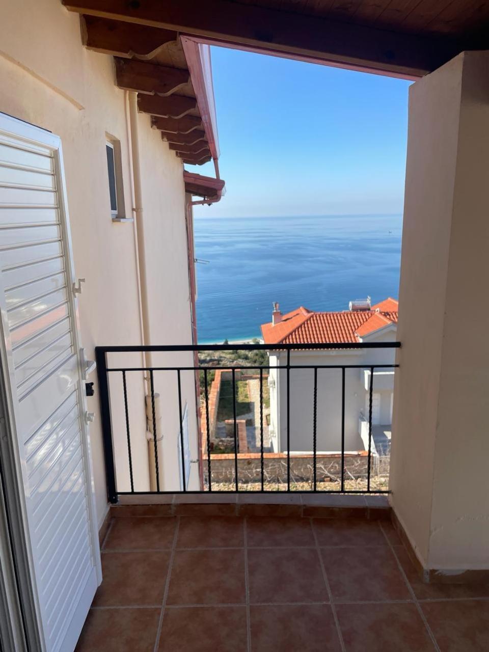 Guesthouse Mateo Dhërmi Εξωτερικό φωτογραφία