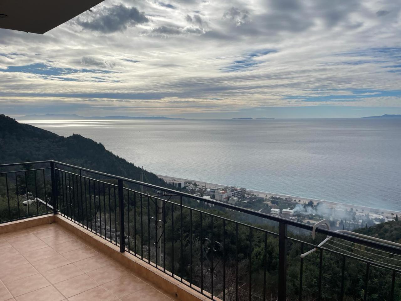 Guesthouse Mateo Dhërmi Εξωτερικό φωτογραφία