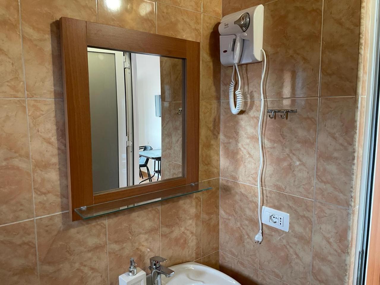 Guesthouse Mateo Dhërmi Δωμάτιο φωτογραφία