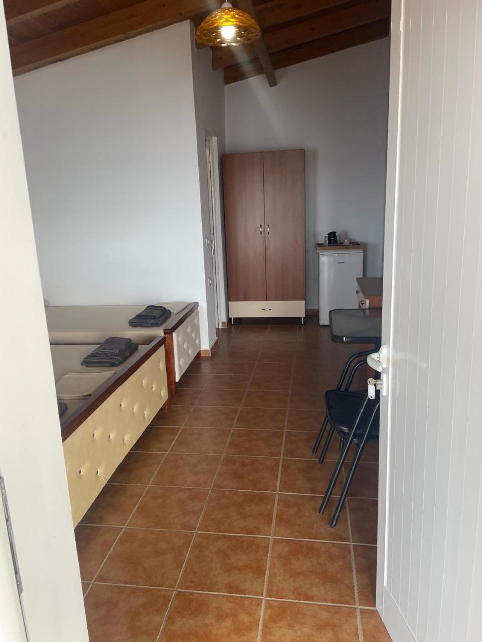 Guesthouse Mateo Dhërmi Δωμάτιο φωτογραφία
