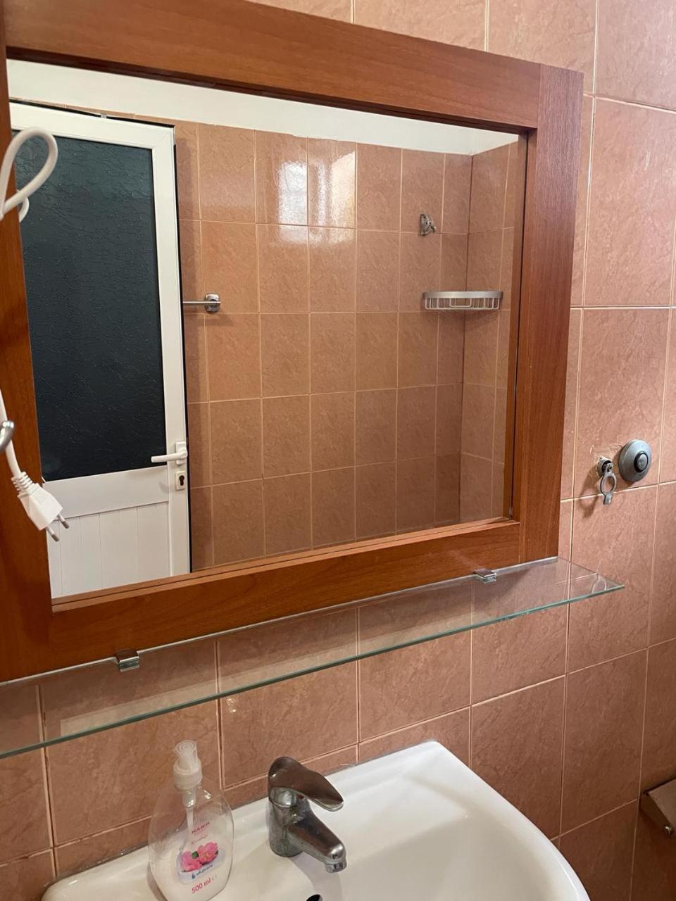 Guesthouse Mateo Dhërmi Δωμάτιο φωτογραφία